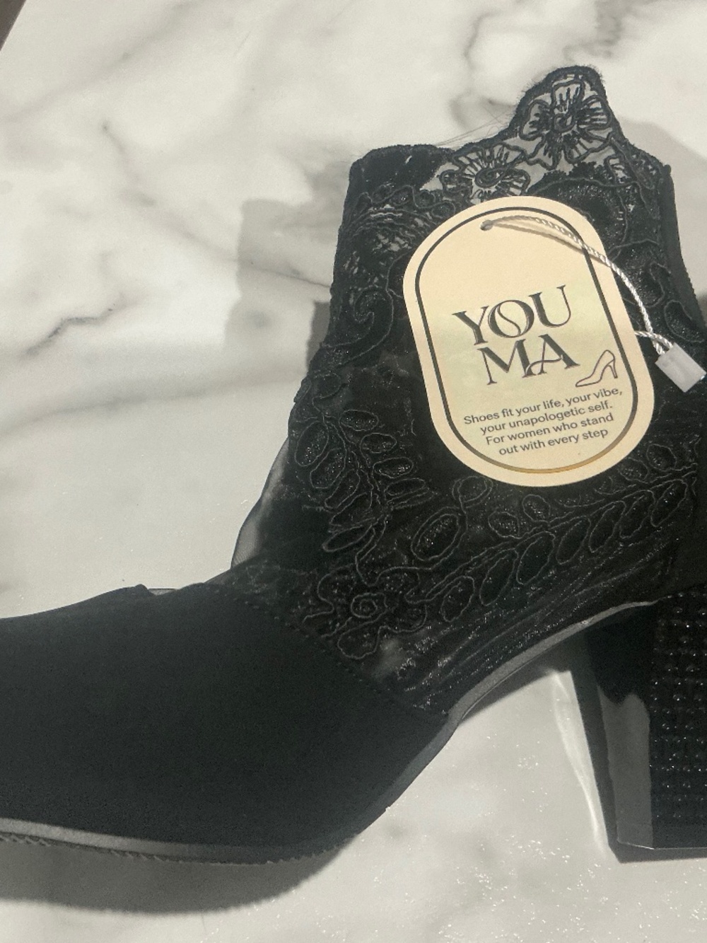 Very nice pair of Lacey Dress/Prom Shoes